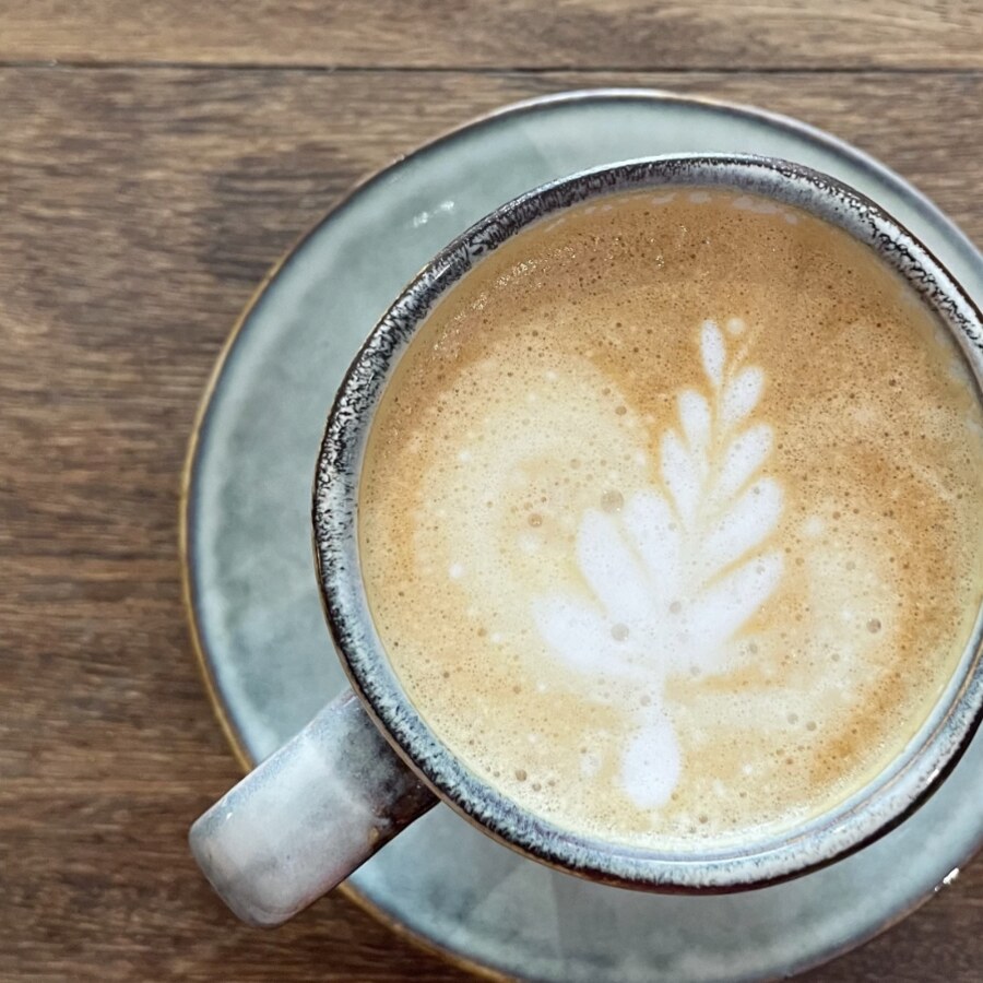 Latte art, espresso et lait chaud